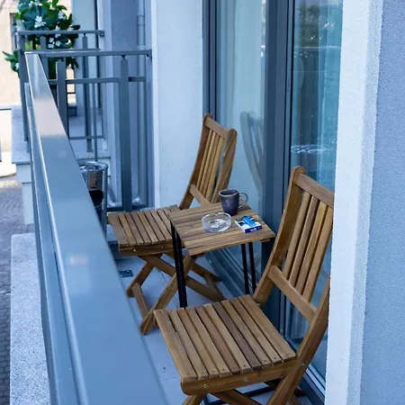 Good Mood & Parking Daire